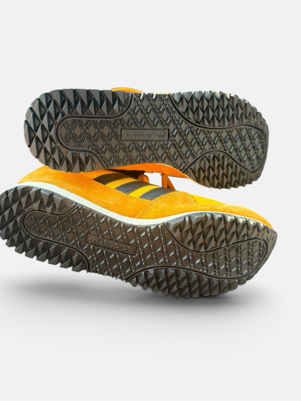 Adidas Originals New York “Taxi” FZ0738 Terrace Runner Sneaker Men’s 7/Women’s 8 - Picture 6 of 9